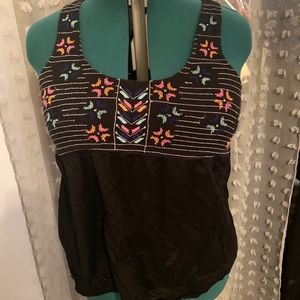 Fashionable tank